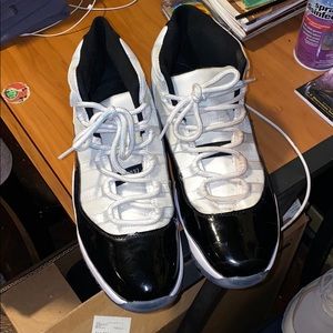 Air Jordan 11 “45”